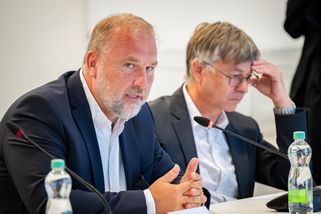 Striktní pravidla v ČT: do zpráv nesmí nikdo, kdo kandiduje v komunálních volbách