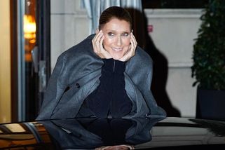 Skrytá bolest Céline Dion: Když mává fanouškům, tají tento dojemný detail, který nikdo nevidí - Super.cz