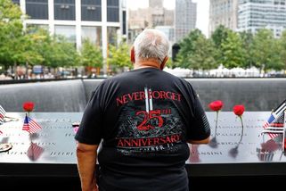 Fotky: Čtyři prezidenti na jednom místě. USA si připomínají teror z 11. září - Seznam Zprávy