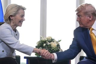 Komentář: Při výsměchu Trumpovi si EU ani nevšimla své prohry. Poučíme se? - Seznam Zprávy