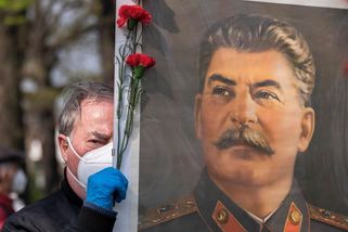 „Sláva Stalinovi!“ Ve stínu AfD se v Německu ostře radikalizuje i levice - Seznam Zprávy