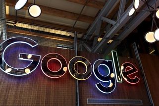 Googlu hrozí od konkurentů další žaloby o miliardové odškodné
