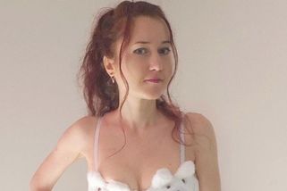 Sexy být nechce, raději je roztomilá: Eva Toulová vytáhla další bizarní outfit