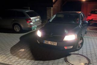 Po zátahu v Nymburku policie zadržela pět lidí - Novinky