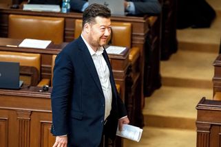 Hybridní válka s Ruskem? O tom nám Babiš nic neřekl, tvrdí SPD - Novinky