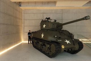Na dvoře Sherman, v patře Loos. Plzeň dokončila rekonstrukci domu s unikátní historií - Novinky