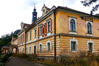 Zcela zapomenuté rodiště maršála Radeckého nedaleko Sedlčan - Médium.cz