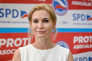 Nafta může být na příděl. Okamurova poslankyně Poš...