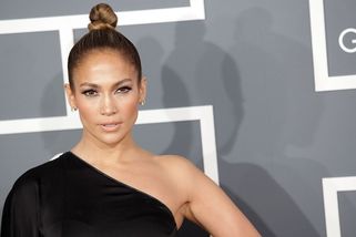 Americká zlodějka se podobá Jennifer Lopez. Její portrét oběhl internet - Novinky