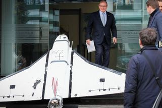 Rusko připravuje útoky na tři středomořské státy. Použijí drony ukryté v kontejneru na lodi, píše španělský list - Novinky