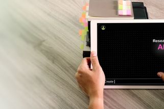 Tradiční plagiátorství na ústupu. Tisíce studentů podvádí s pomocí AI - Novinky
