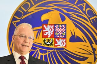 Ruský útok na NATO může přijít v řádu měsíců, řekl šéf BIS britskému listu - Novinky