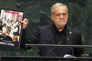 Nikdy neskloníme hlavu, hřímal prezident Íránu v OSN - Novinky