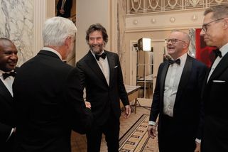 Návštěvu New Yorku zakončil Petr Pavel stylově: Potkal se s Keanu Reevesem, zdravili se jako staří známí - Super.cz