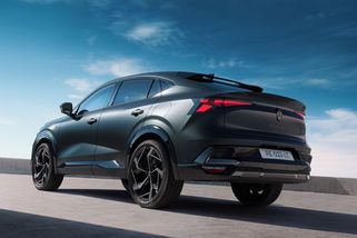 V Česku jen pro 15 vyvolených: Vlajkový Renault přijíždí v působivé limitce, výbavou nešetří - Garáž.cz