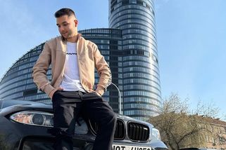 Pád na dno známého influencera: Adam Kajumi je po třech měsících ve vazbě na svobodě. Po propuštění je ale všechno jinak - Super.cz