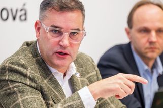 Náraz do dluhové brzdy se přiblížil na rok 2034, varuje rozpočtová rada - Seznam Zprávy