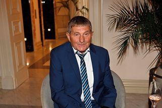 Žokej Josef Váňa v parlamentu přibral, na dostihy už by si netroufl