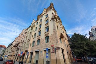 Dům U svatého Jiří v Pařížské míří do dražby. Cena může přesáhnout miliardu - Seznam Zprávy