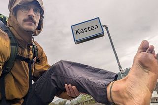 Bez bot kráčel rok v kuse. Prošel celou Evropu - Novinky
