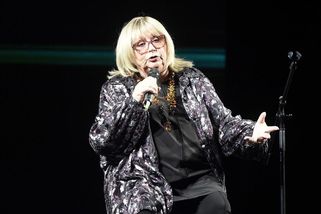Naďa Urbánková leží v nemocnici. Není jí vůbec dobře, modlete se za ni, vzkázala dcera - Super.cz