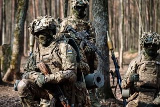 Kreml tvrdí, že obklíčil Dobropillje, ale nemá jediný důkaz. Ukrajinci postupují a zasazují mu nejtvrdší údery od roku 2024