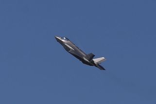 Pentagon vyšetřuje, jak se součástky F-35 dostaly do Číny - Novinky