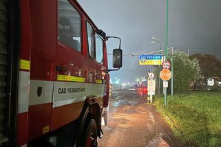 Hasičské auto z Čech zasahovalo při pádu dronu už cestou na východ Ukrajiny - Novinky