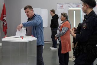 Ve volbách do ruské Dumy dle prvních výsledků dominuje vládnoucí Jednotné Rusko - Novinky
