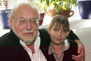 Jan Nedvěd slaví 80. narozeniny. S Pavlínkou jsou spolu už čtvrt století a stále se milují