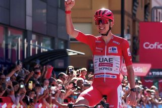 Pogačar dál kraluje Vueltě. Málem ho však zaskočil odepisovaný Španěl i zrádný sjezd - Sport.cz
