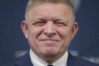 Slovensku by svědčila neutralita, tvrdí Fico. Válk...