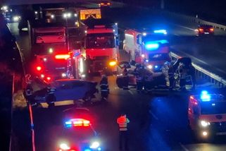 Dálnici D5 u Prahy zablokovala hromadná nehoda - Novinky