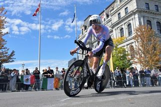 Nový mistr světa v cyklistice vypálil rybník největším favoritům! Vacek po pádu skončil v nemocnici - Sport.cz