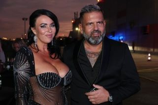 Stylista hvězd o outfitu přítelkyně Kašpárka. Dáma ukázala, jak sama sebe vidí