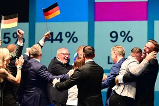 Od kritiky eura k extrémismu. Kdo je kdo ve vítězící AfD - Novinky