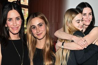 Dcera slavné Moniky už je dospělá: Courteney Cox s krásnou Coco vyrazily v černém a vypadaly jako sestry