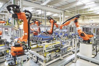 Brusel chce zachránit evropské automobilky. Nové podmínky jim ale naopak mohou pořádně zavařit