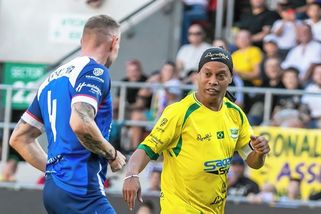 Blamáž na Slovensku. Na exhibici s Ronaldinhem chyběly míče, na party za tisíce nikdo nedorazil - Sport.cz