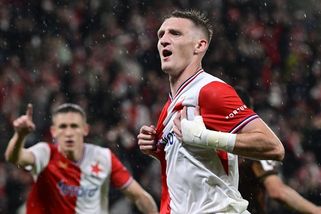 Opakovaná penalta zachránila Slavii - Sport.cz