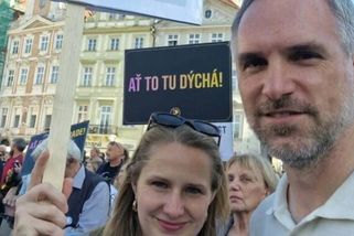 Hřib přišel na demonstraci a ostře napadl Babiše: Plní si kapsy, peníze pak chybějí na bydlení a školy