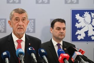 Babiš: Lidi mi píší, ať Motoristům vezmu ministerstvo. Sosající zelená mafie, reaguje Macinka
