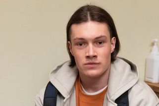 Student ze seriálu Pan profesor bude v Ulici tahat peníze z ovlivnitelné Ivy Klímové