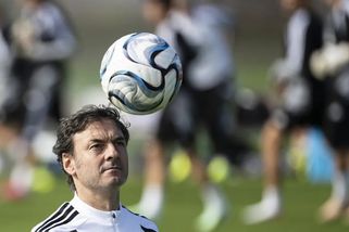 Poborský: Deniovi držím palce, ale nároďák by měl vést český trenér. Malý realizák mě překvapil