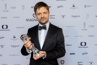 Mádl, Holubová a další herci kritizují propouštění Pauhofové a spol. na Slovensku - Seznam Zprávy