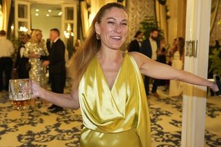 "Babí léto" Evy Decroix nenechalo fanoušky v klidu
