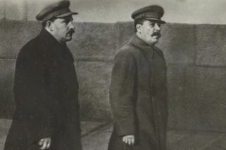Stalinova zrůda Lazar Kaganovič mučil rolníky, zavinil hladomor, zažil rozpad SSSR, ničeho nelitoval - Médium.cz
