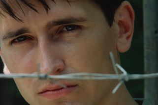 Zapomenutý poslední film Rudolfa Hrušínského s hodnocením 85% ukázal zločiny komunismu bez příkras • Filmožrouti.cz