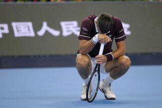 Djokovič protáhl úchvatnou sérii, ale zdálo se, že trpí - Sport.cz