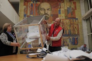 Ve volbách do ruské Dumy dle prvních výsledků dominuje vládnoucí Jednotné Rusko - Seznam Zprávy